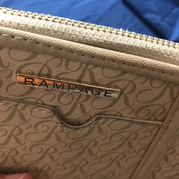 *NEW Rampage Wallet - Picture 2 of 8